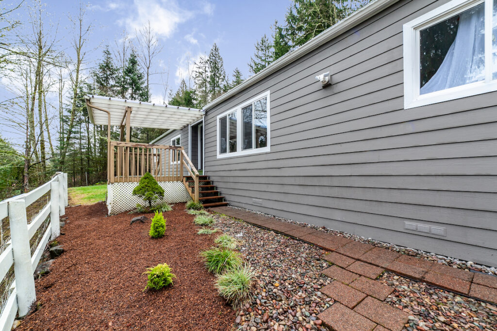 Ravensdale Home Listed!